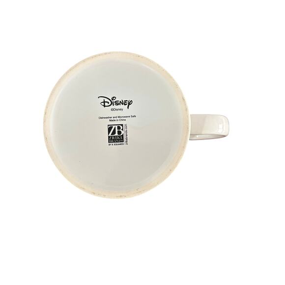 Disney Mickey Mouse and Minnie Mouse Winter Scene Large Mug Christmas - Picture 4 of 4